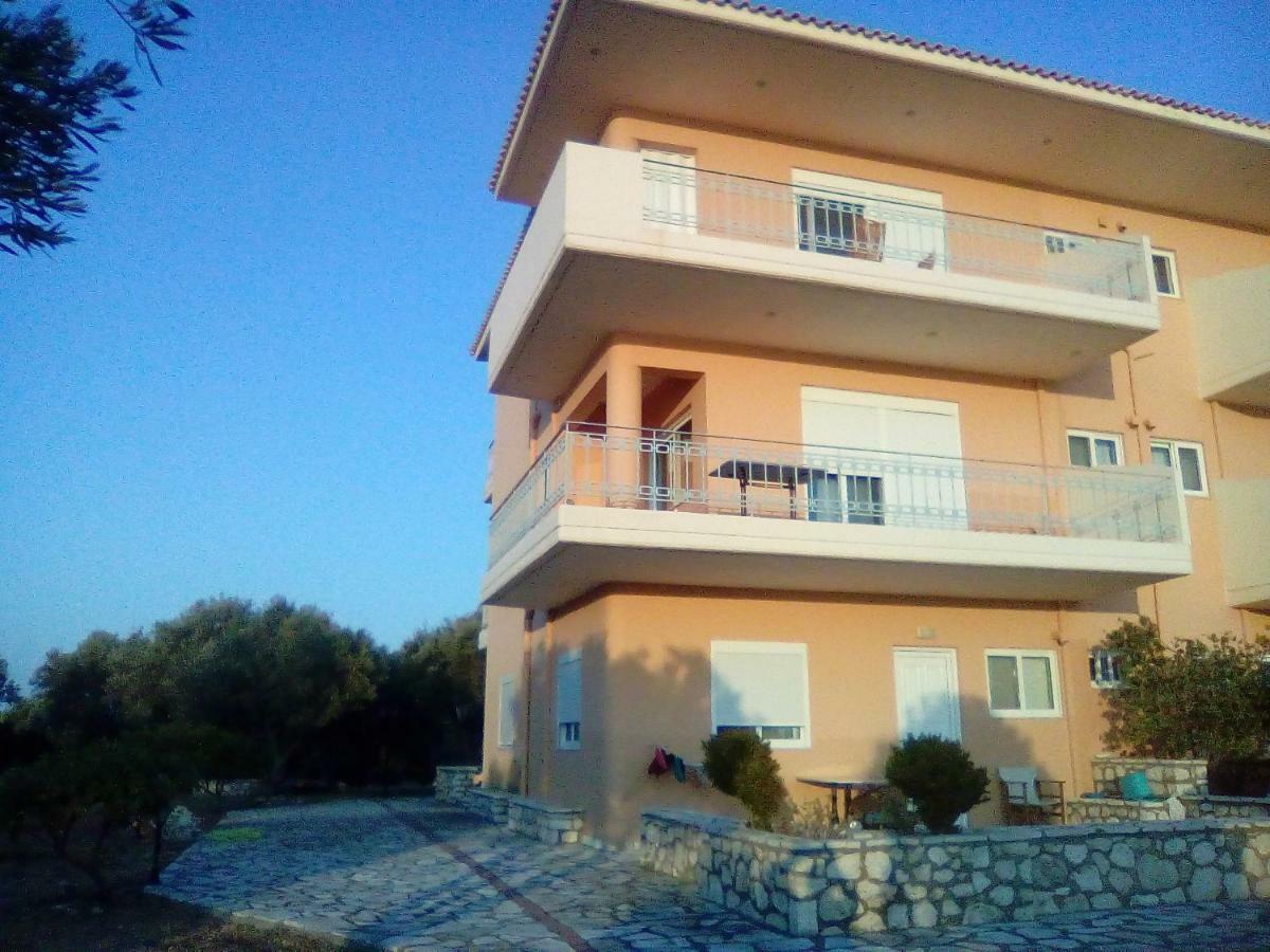 Kalivakia View Apartment Tsoukaladhes Luaran gambar