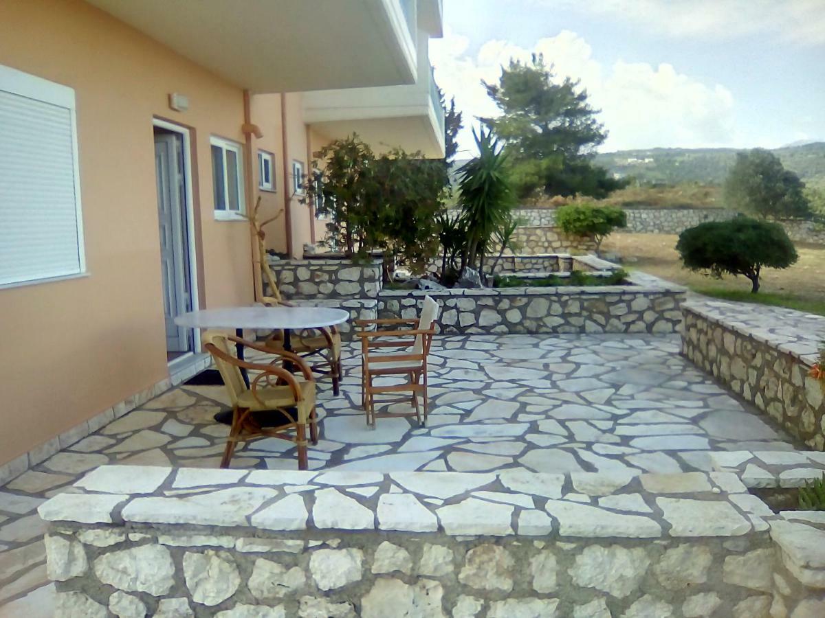 Kalivakia View Apartment Tsoukaladhes Luaran gambar